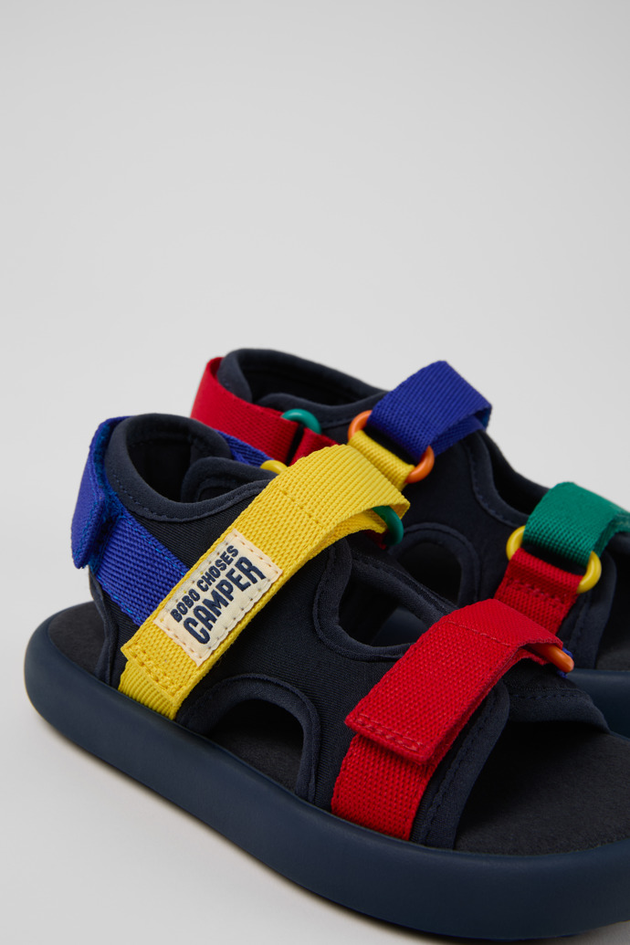 Neu Eingetroffen Camper Bobo Choses x Camper - Mehrfarbige Kindersandalen aus Textil.