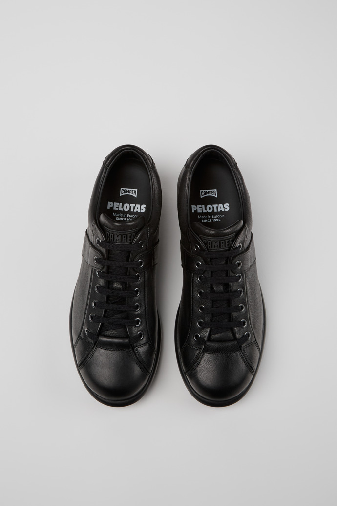 Neu Eingetroffen Camper Pelotas - Schwarzer Herrenschuh aus Leder.