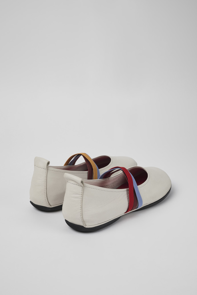 Neu Eingetroffen Camper Twins - Weiße Lederballerinas/Mokassins für Damen.