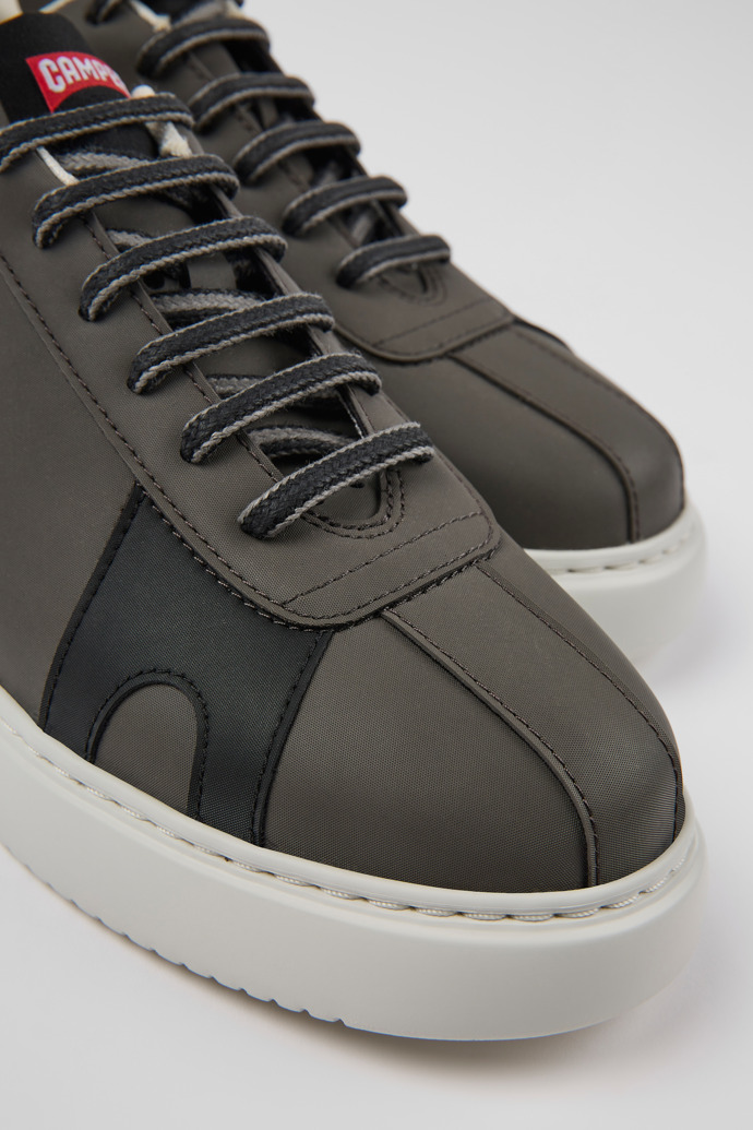 Neu Eingetroffen Camper Runner K21 MIRUM® - Dunkelgrauer Damensneaker aus MIRUM®-Textil