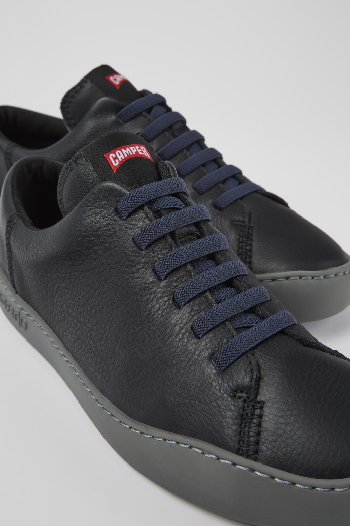 Neu Eingetroffen Camper Peu Touring - Schwarzer Herrensneaker aus Leder.