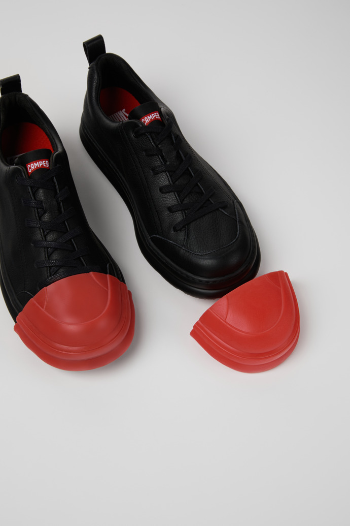 Neu Eingetroffen Camper Junction Runner Toe Caps - Zehenaufsätze aus Gummi in Rot.