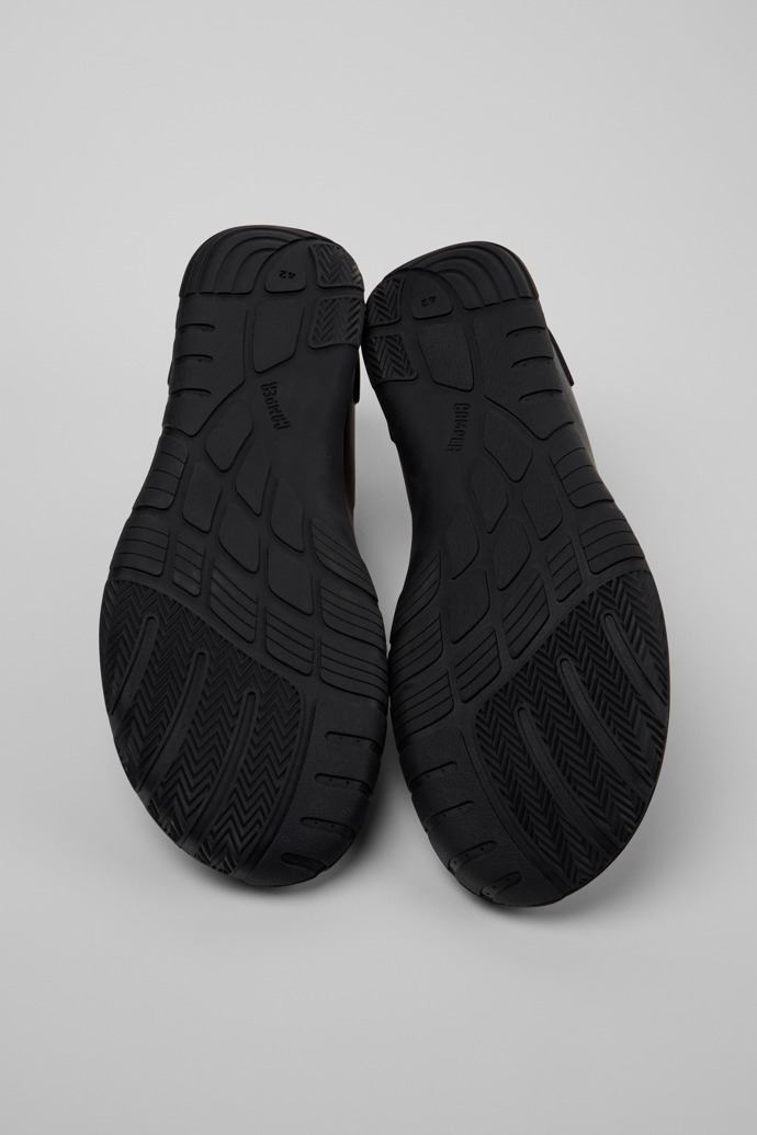 Neu Eingetroffen Camper Path - Schwarzer Herrensneaker aus Textil.