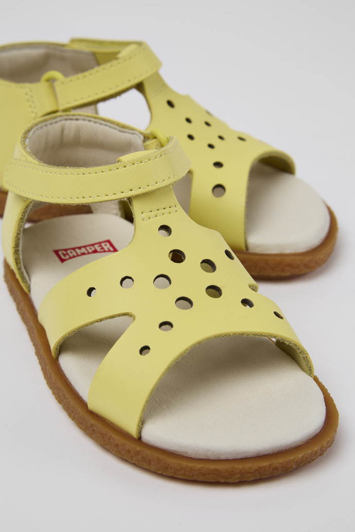 Neu Eingetroffen Camper Twins - Gelbe Ledersandalen