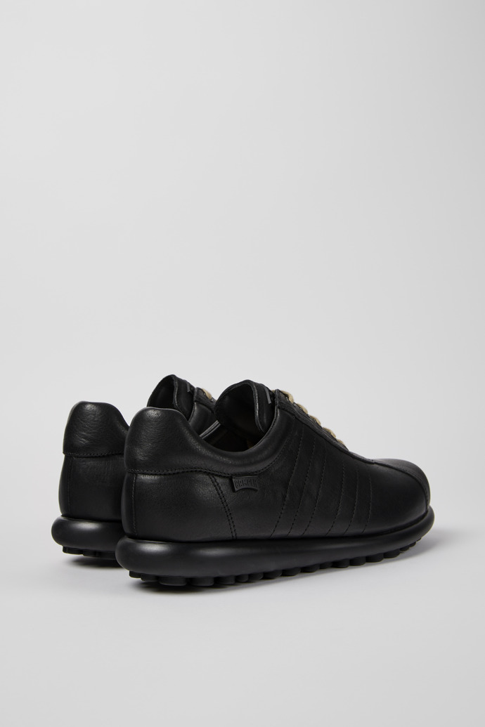 Neu Eingetroffen Camper Pelotas - Schwarzer Herrenschuh aus pflanzlich gegerbtem Leder.