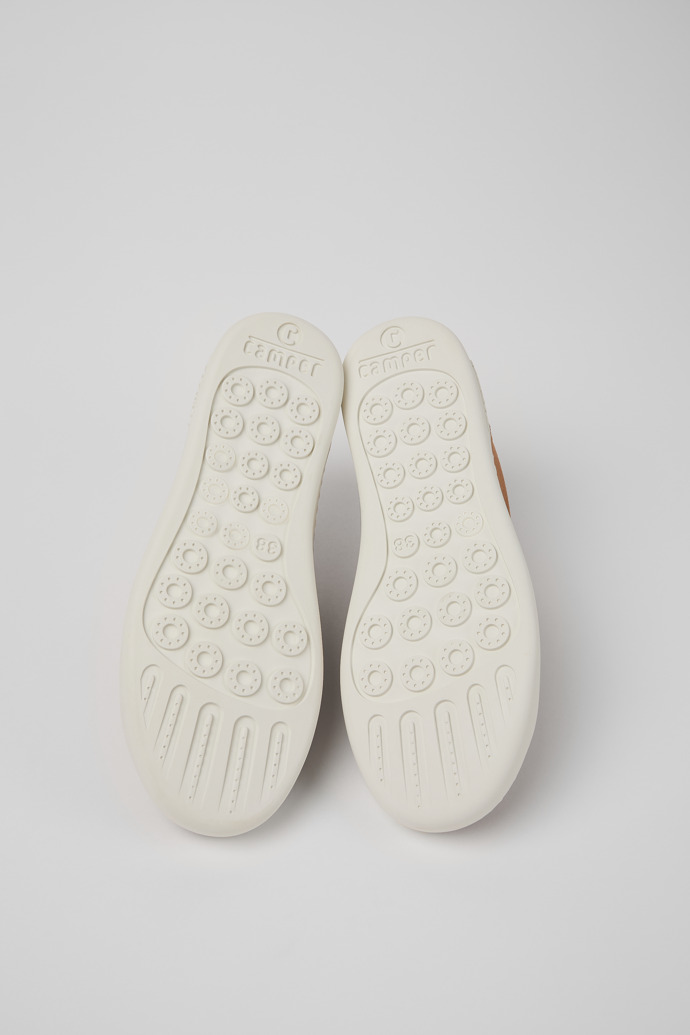 Neu Eingetroffen Camper Peu Touring - Nudefarbene Damensneaker aus Nubukleder.