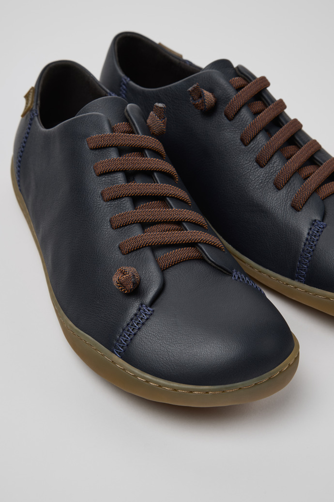 Neu Eingetroffen Camper Peu - Blauer Herrenschuh aus Leder.