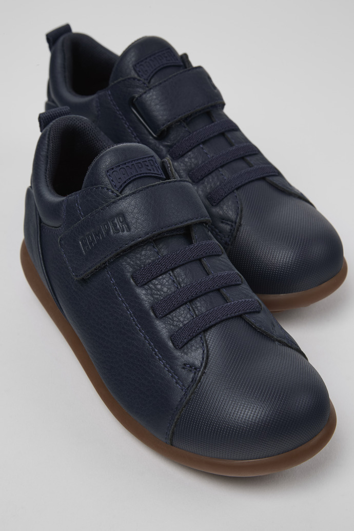 Neu Eingetroffen Camper Pelotas - Blauer Kinderschuh aus Leder und Textil.