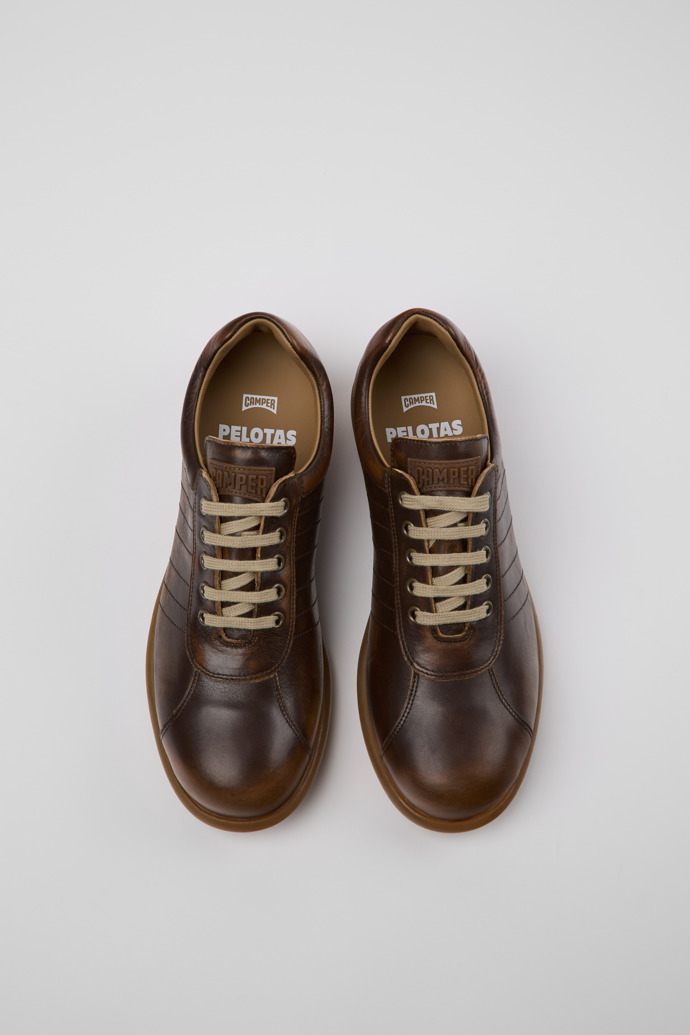 Neu Eingetroffen Camper Pelotas - Brauner Herrenschuh aus Leder.