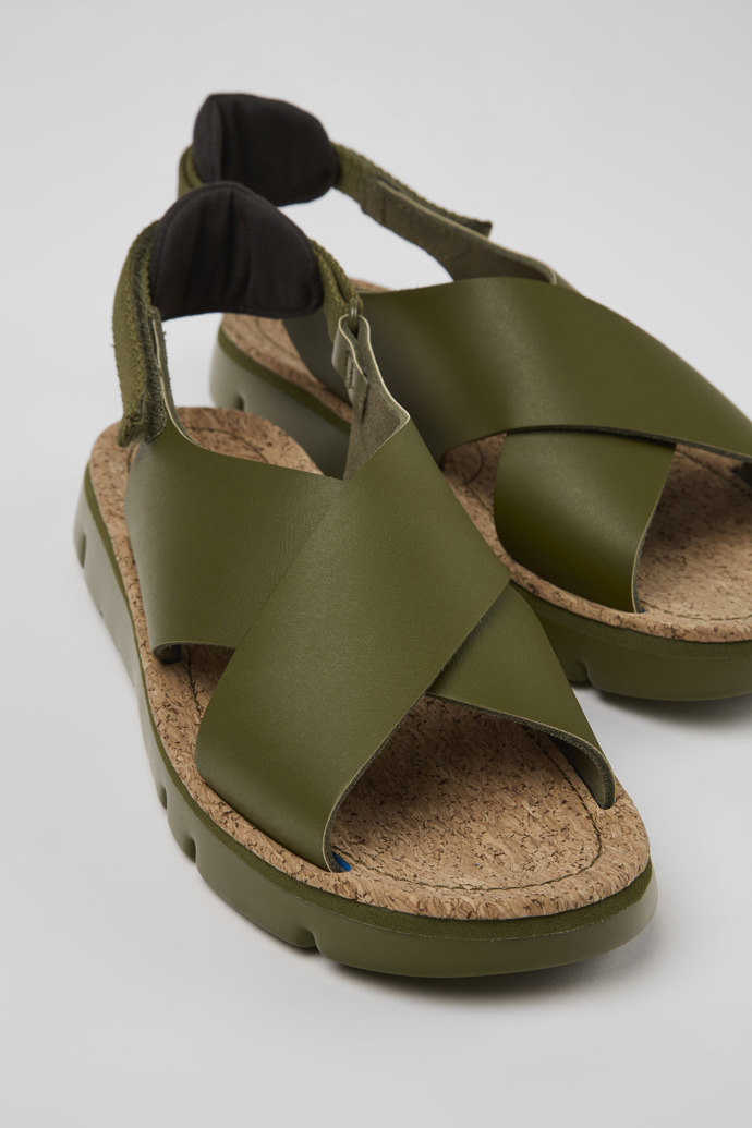 Neu Eingetroffen Camper Oruga - Grüne Damensandalen aus Leder/Textil