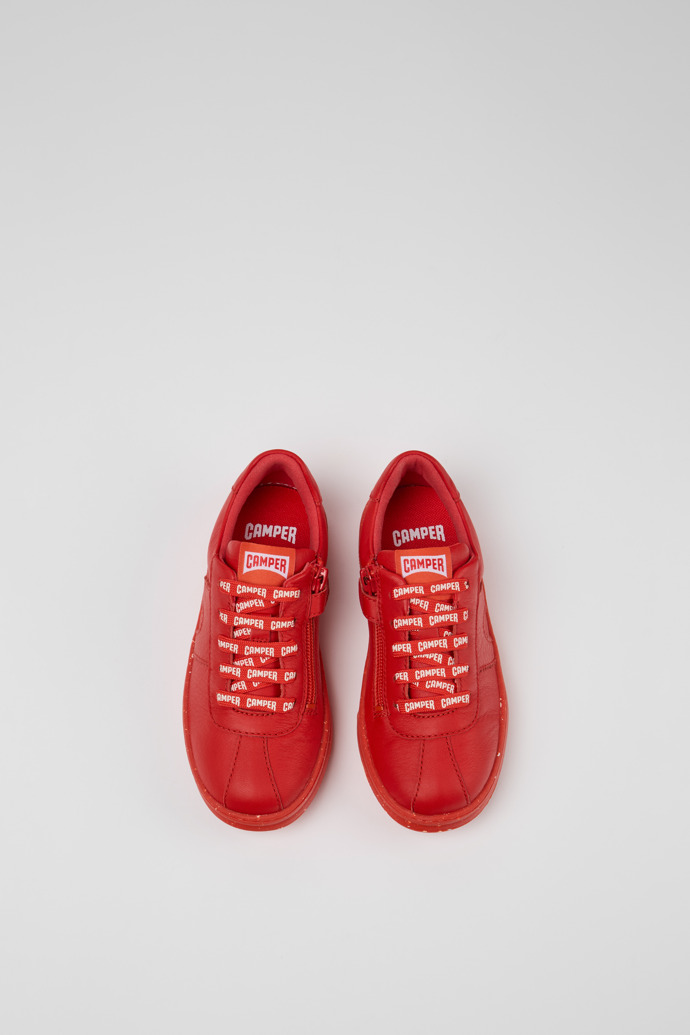 Neu Eingetroffen Camper Runner - Roter Kindersneaker aus Leder.