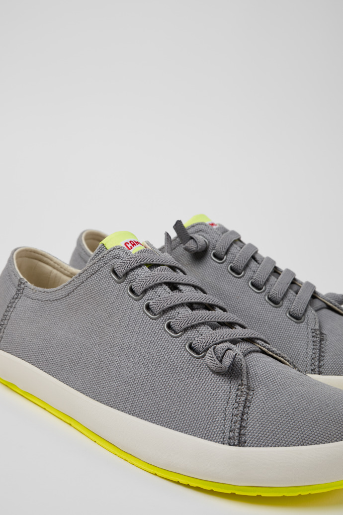Neu Eingetroffen Camper Peu Rambla - Grauer Herrensneaker aus Recyclingbaumwolle.