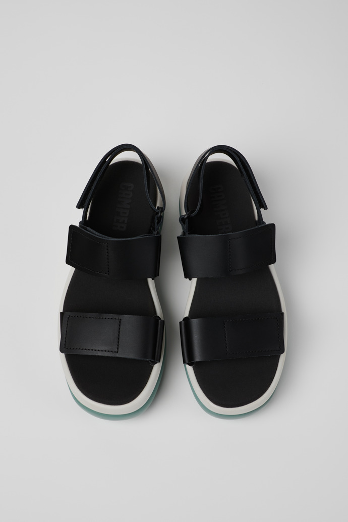 Neu Eingetroffen Camper Pelotas Flota Up - Schwarze Ledersandale für Damen.