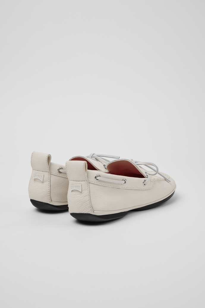 Neu Eingetroffen Camper Right Nina - Weiße Lederballerinas für Damen.