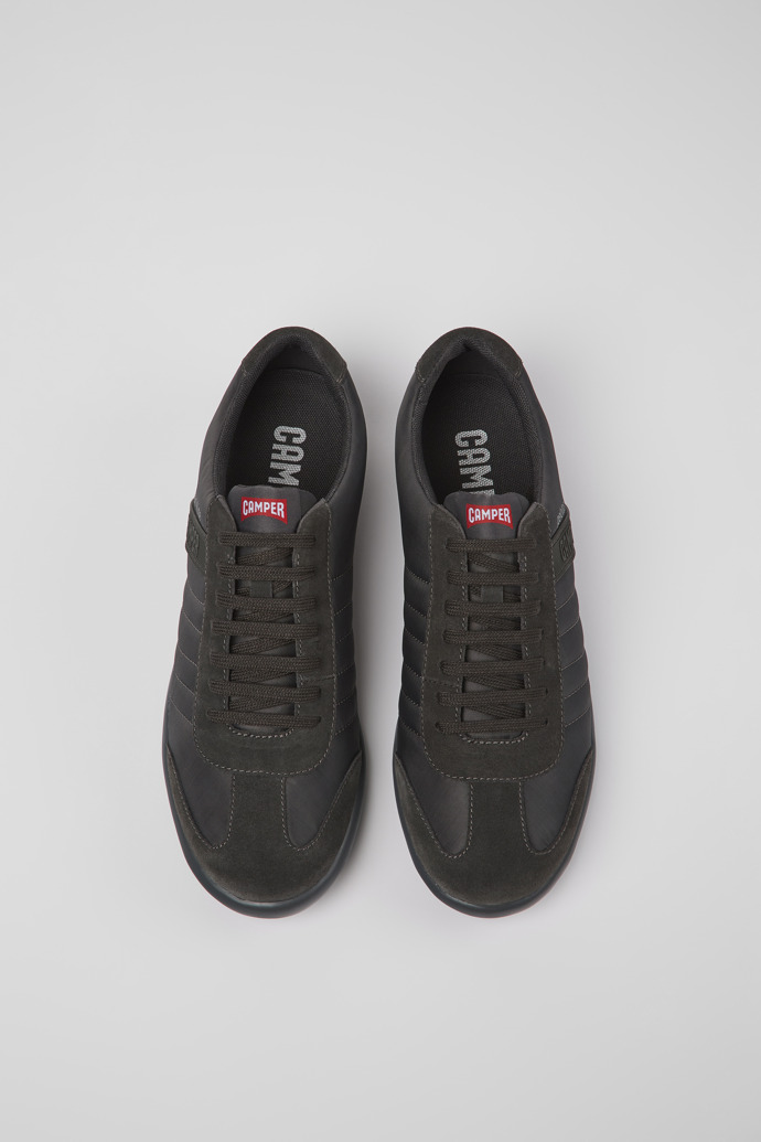 Neu Eingetroffen Camper Pelotas XLite - Grauer Herrenschuh aus Textil und Nubukleder.