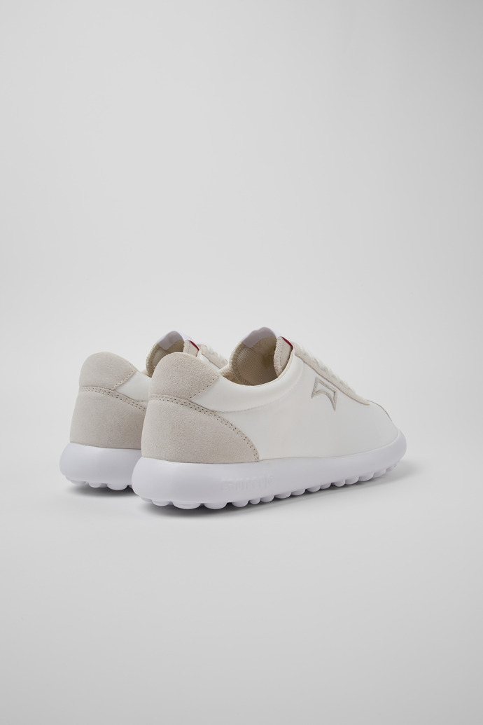 Neu Eingetroffen Camper Pelotas XLite - Weißer Herrensneaker aus Recycling-PET und Nubukleder.