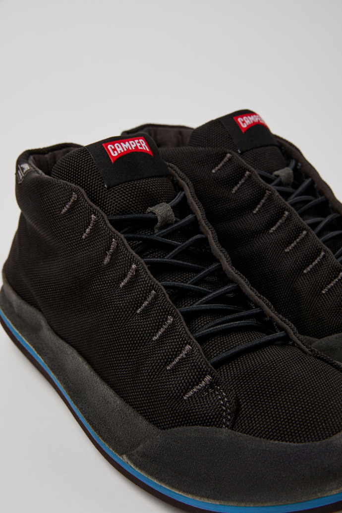 Neu Eingetroffen Camper Beetle - Schwarze Herrenstiefelette aus Textil und Nubukleder.