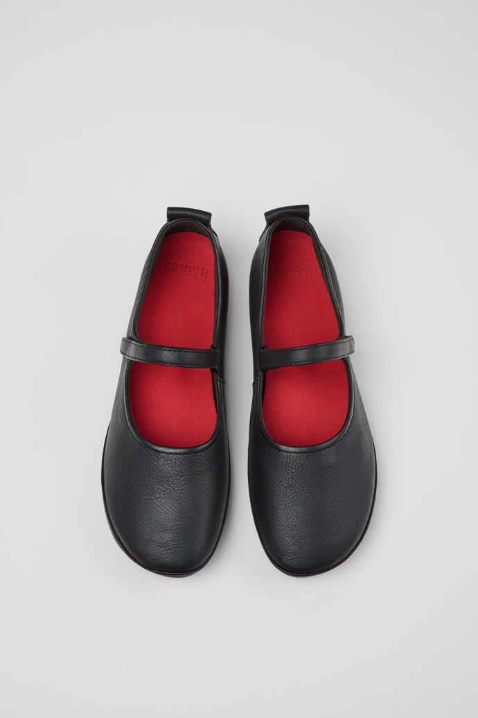 Neu Eingetroffen Camper Right Nina - Schwarzer Damenschuh aus Leder.