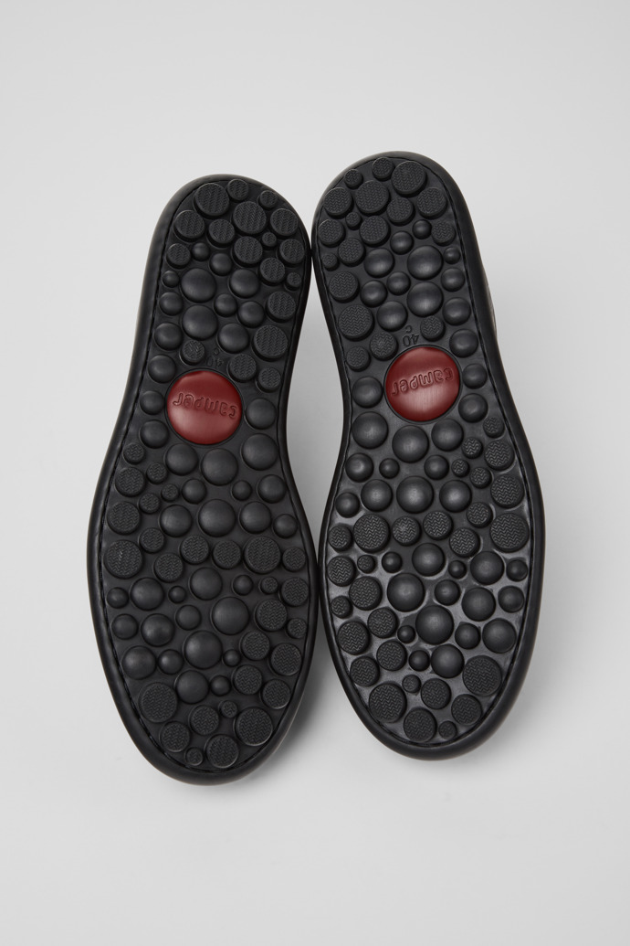 Neu Eingetroffen Camper Pelotas - Graue Damenschuhe aus pflanzlich gegerbtem Leder.