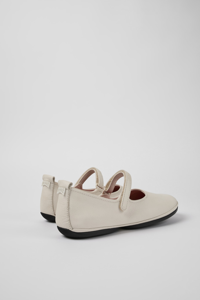 Neu Eingetroffen Camper Right - Weiße Damenschuhe aus Leder.