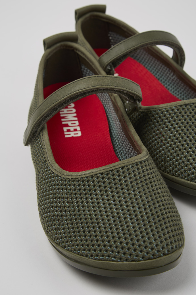 Neu Eingetroffen Camper Right - Grüne Mokassins aus TENCEL Lyocell und Leder für Damen.