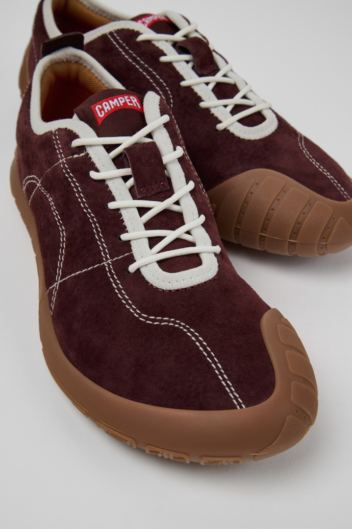 Neu Eingetroffen Camper Peu Path - Weinroter Damensneaker aus Nubukleder.