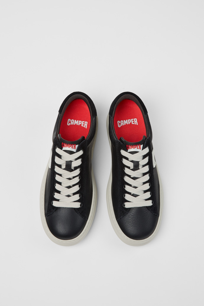 Neu Eingetroffen Camper Runner - Schwarzer Damensneaker aus Leder und Nubukleder.