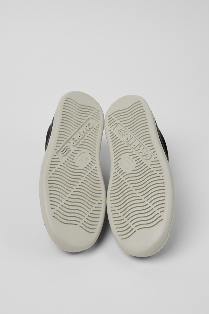 Neu Eingetroffen Camper Runner - Schwarzer Damensneaker aus Leder und Nubukleder.
