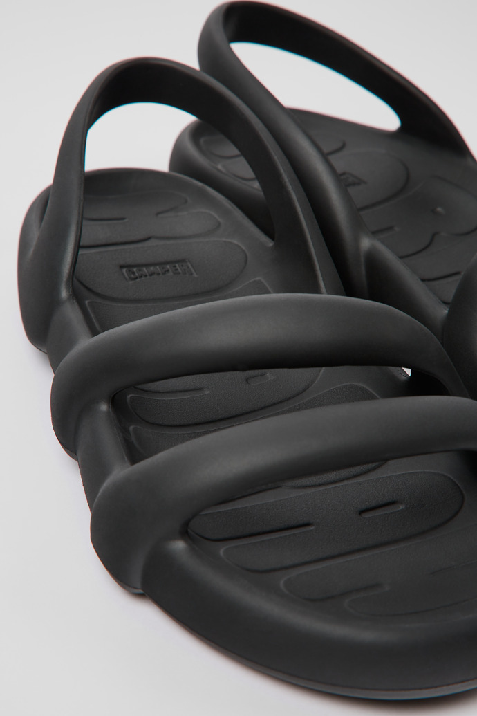 Neu Eingetroffen Camper Kobarah Flat - Schwarze Sandalen.