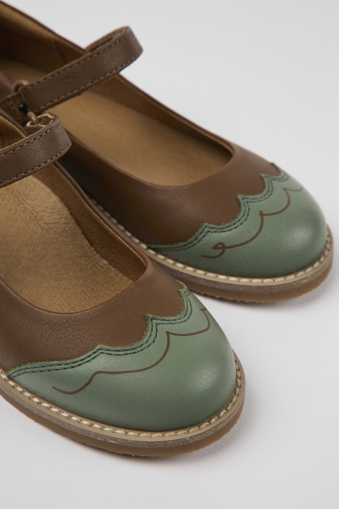Neu Eingetroffen Camper Twins - Braun-grüner Kinderballerina aus Leder